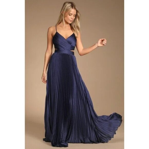 Lulus Got the Glam Navy Blue Pleated Cutout Maxi Dress Size Medium NEW - Picture 1 of 17